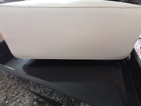 Beverly Hills Handbag New handles strap pockets lightweight tactile very pretty - Picture 5 of 15